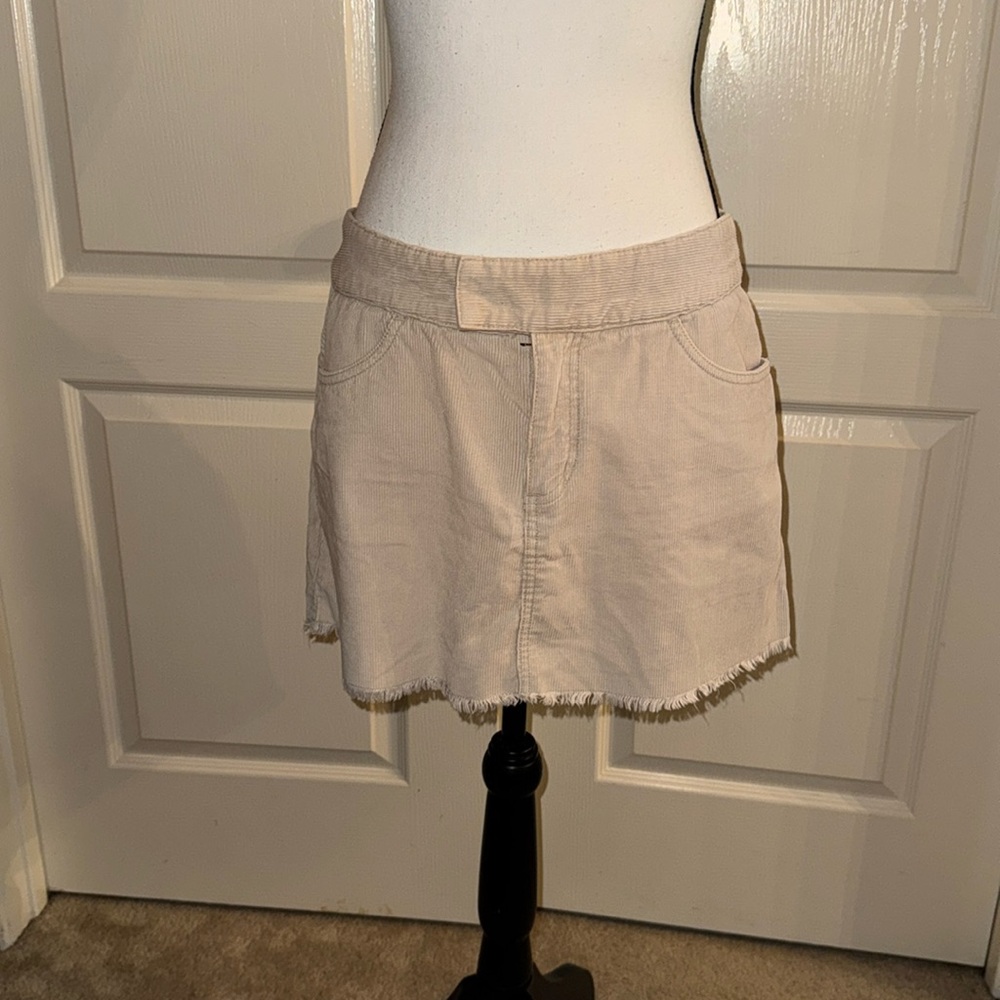 JUNIORS - Mini Corduroy Skirt - Size 11